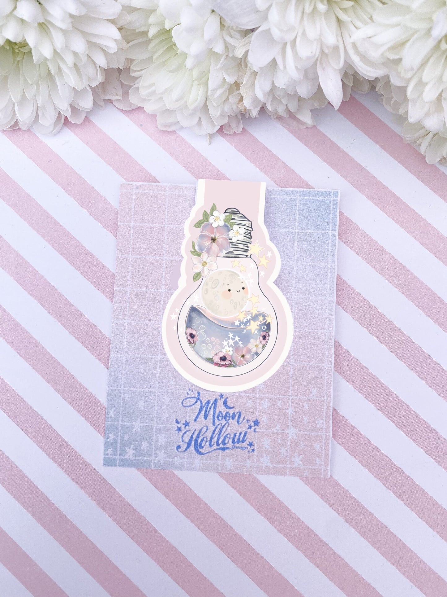 Moon light bulb magnetic bookmark /  kawaii reading bookmark / Digital art, books , reading  kawaii cute stationery