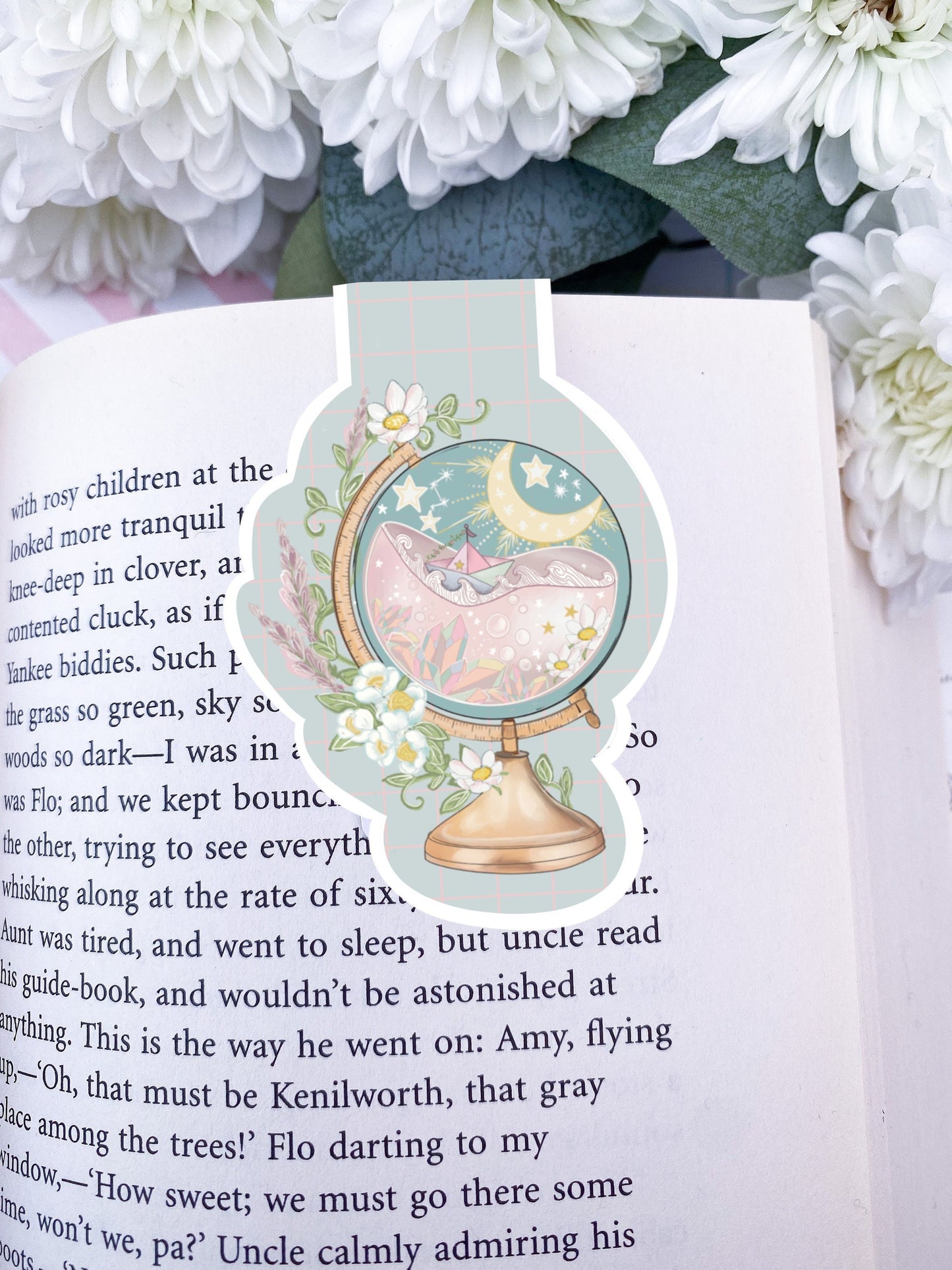 Globe magnetic bookmark / cute bookmark / books , reading. Cute kawaii gift stationery