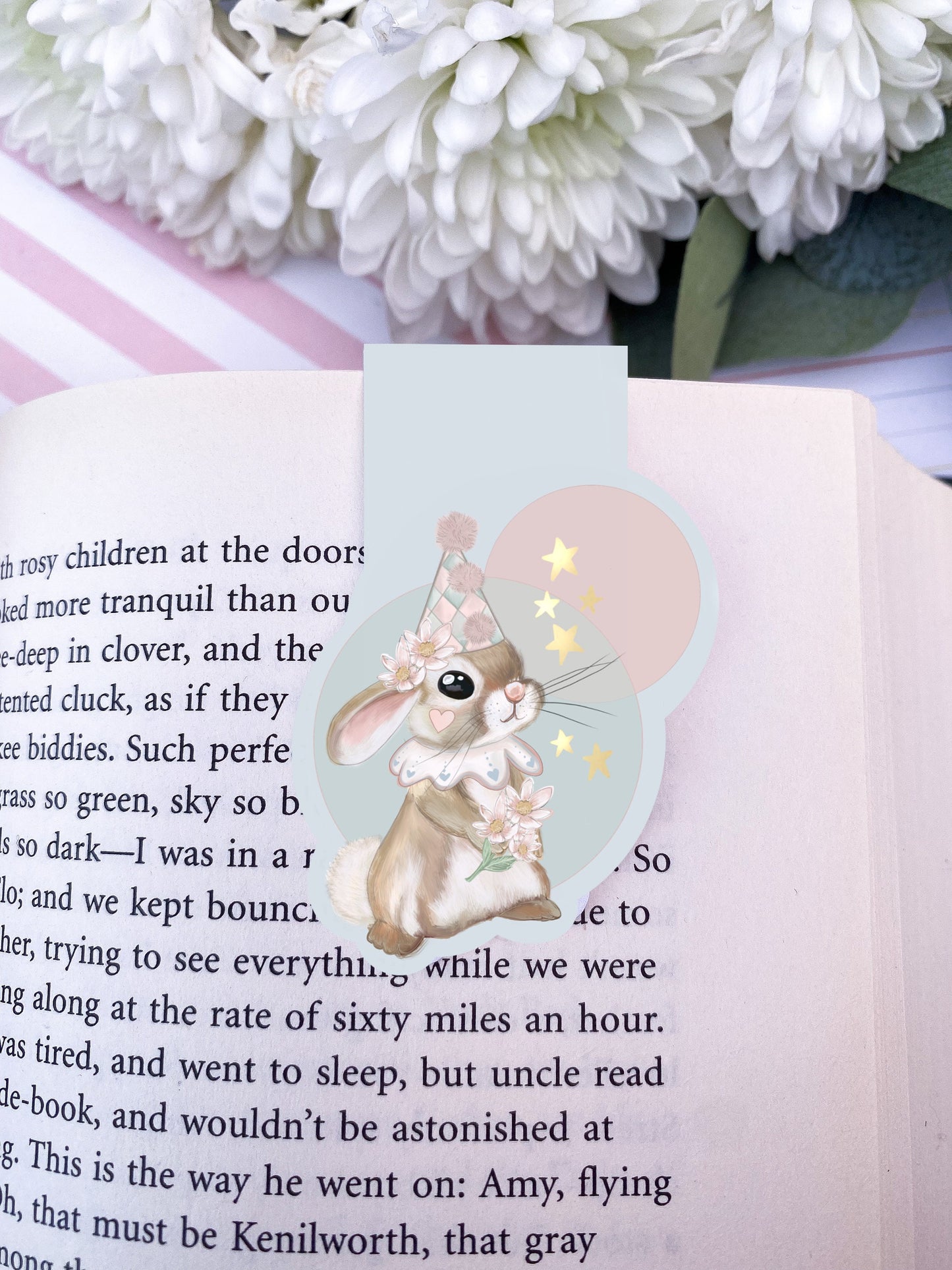 Cute bunny magnetic bookmark /  kawaii rabbit bookmark / books , reading. Cute kawaii gift stationery