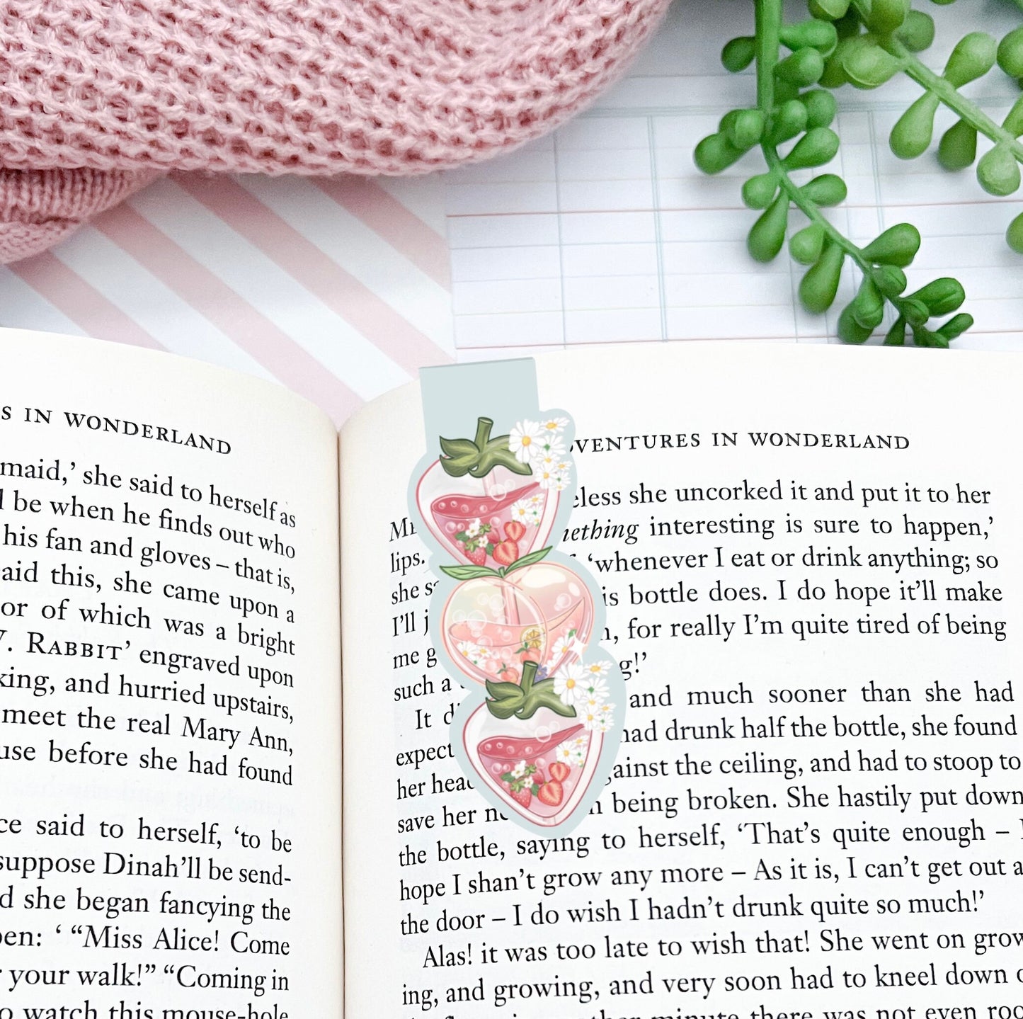 Strawberry Dango magnetic bookmark /  kawaii Japanese snacks bookmark / books, journal page maker,  reading gift Cute kawaii gift stationery